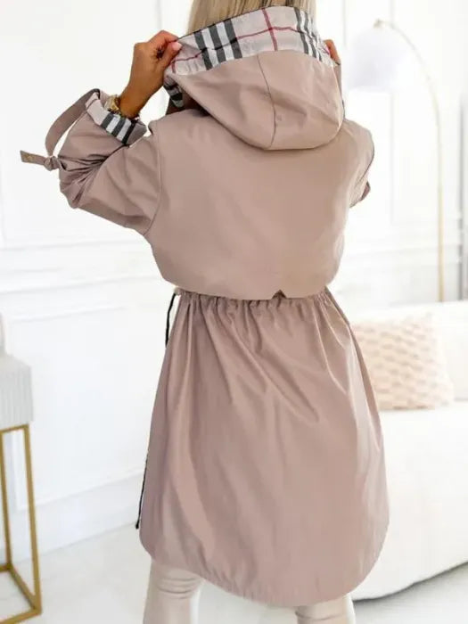 VIVIENNE | STYLISH WATER-RESISTANT ZIP COAT